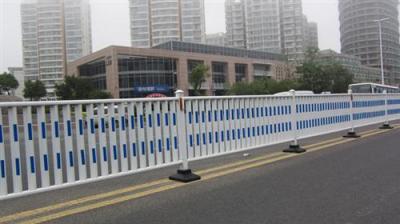 陕西交通隔离护栏 西安交通隔离护栏 栏杆