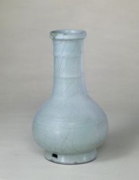 宋官窑青釉弦纹瓶上海最高值多少钱