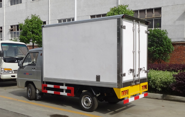 小型蓝牌冷藏车 2米6微小型冷饮运输车