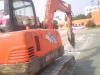上海徐汇区龙茗路挖掘机带破碎锤基础开挖