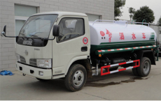 福瑞卡5噸小型灑水車價格
