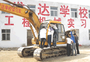 郑州挖掘机培训学校